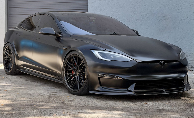 2022 Tesla MODEL S PLAID — фото 5