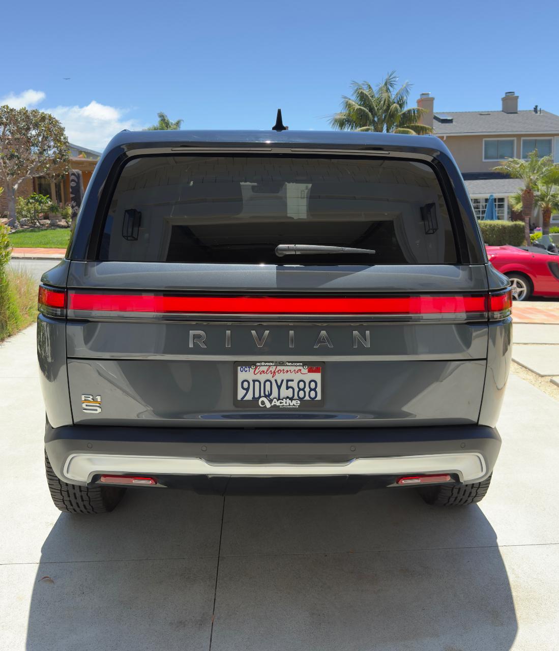 صورة 9 لـ 2022 Rivian R1S LAUNCH EDITION