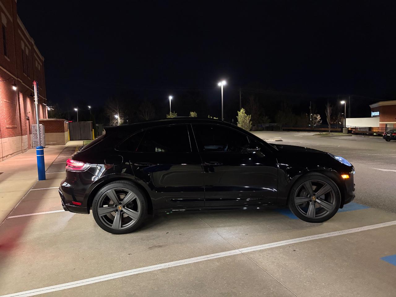 2025 Porsche MACAN 照片 2