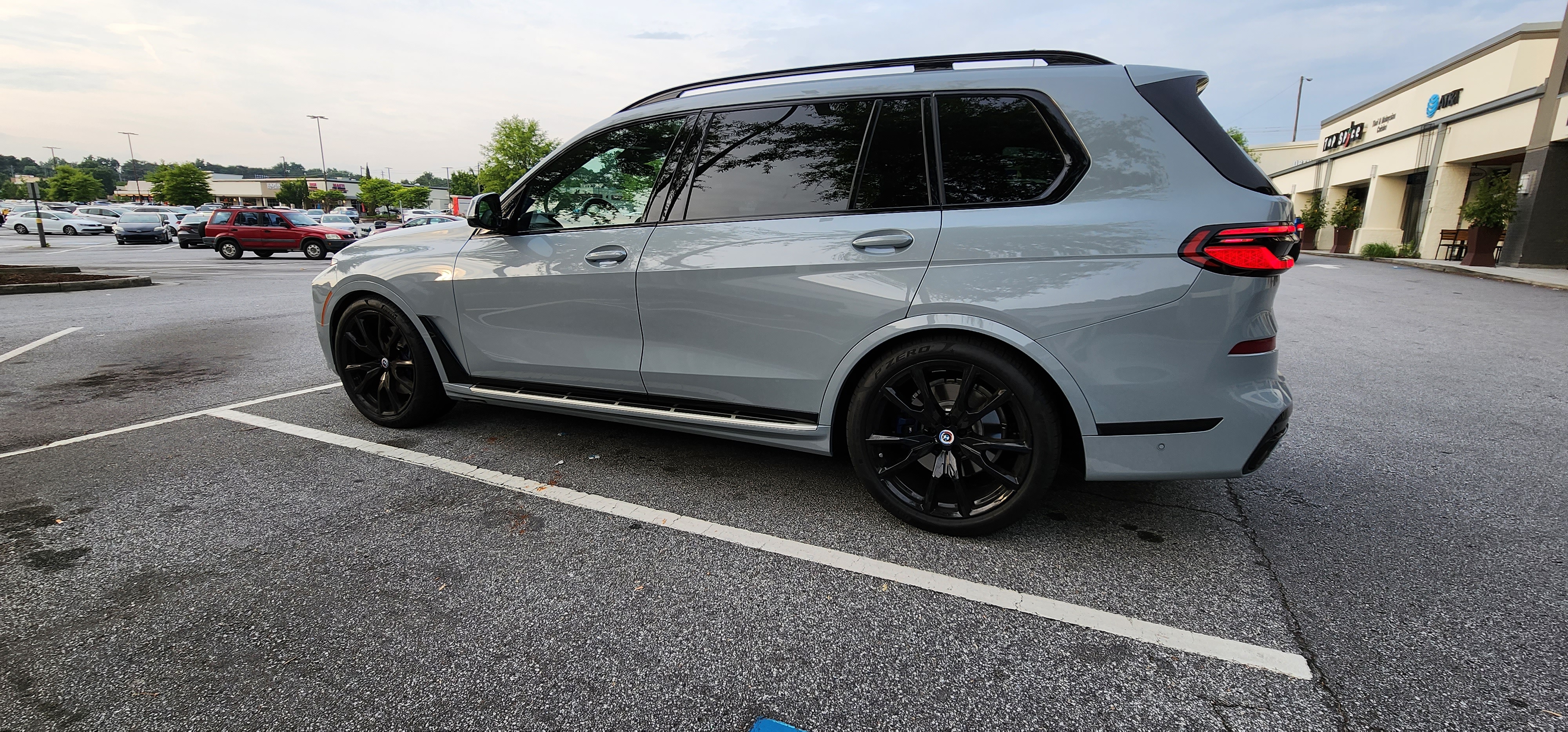 صورة 4 لـ 2023 BMW X7 XDRIVE40I