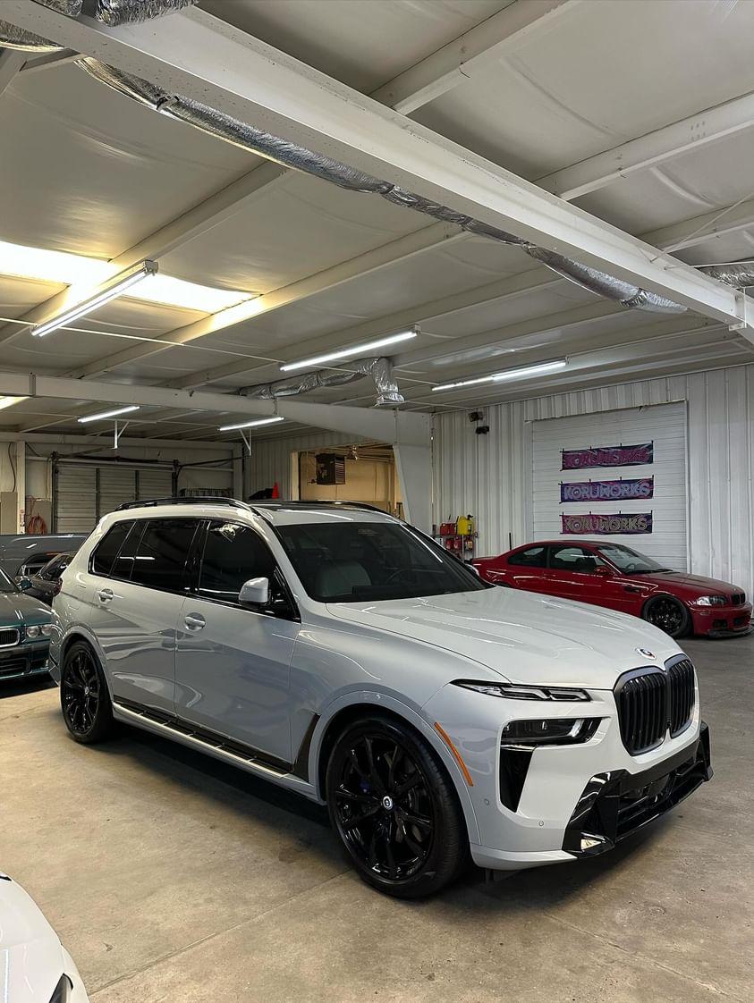 صورة 1 لـ 2023 BMW X7 XDRIVE40I