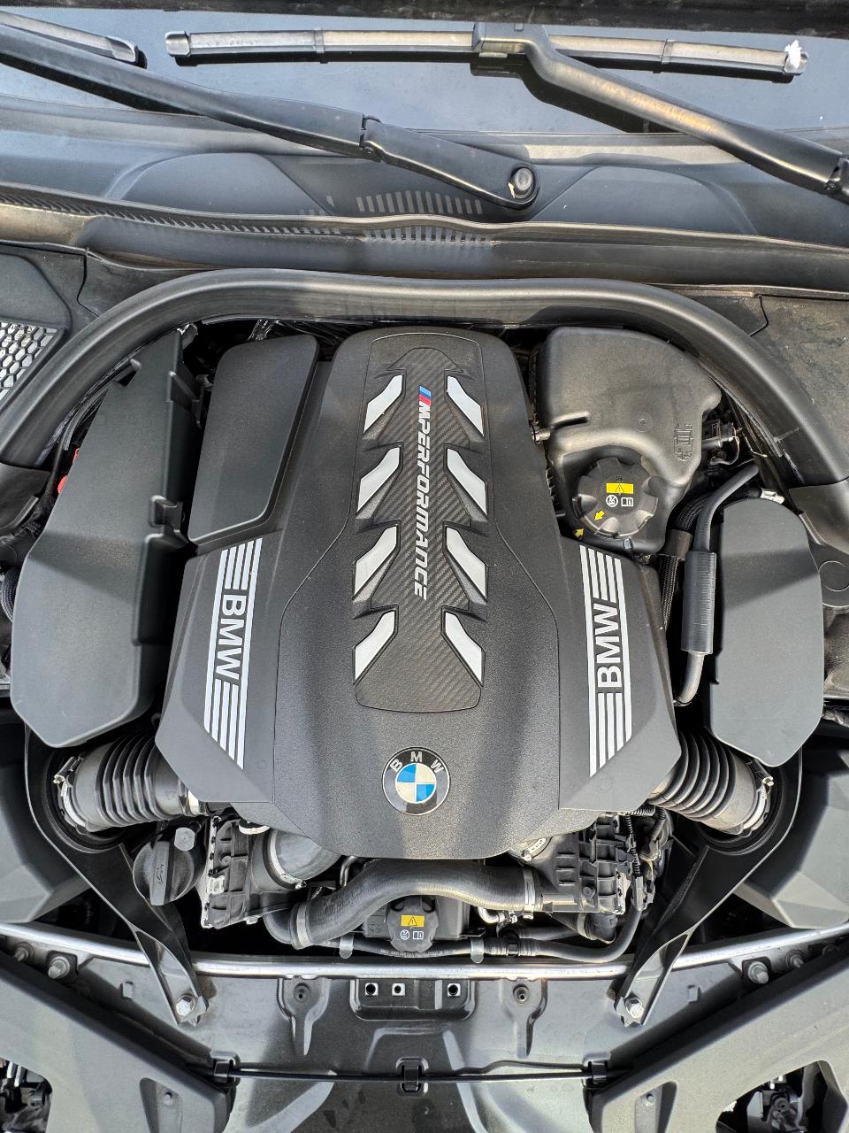 صورة مصغرة 14 لـ 2021 BMW M850 I XDRIVE