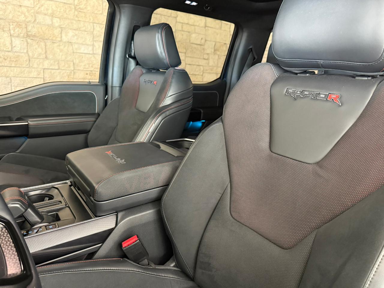 صورة مصغرة 19 لـ 2024 FORD F-150 RAPTOR