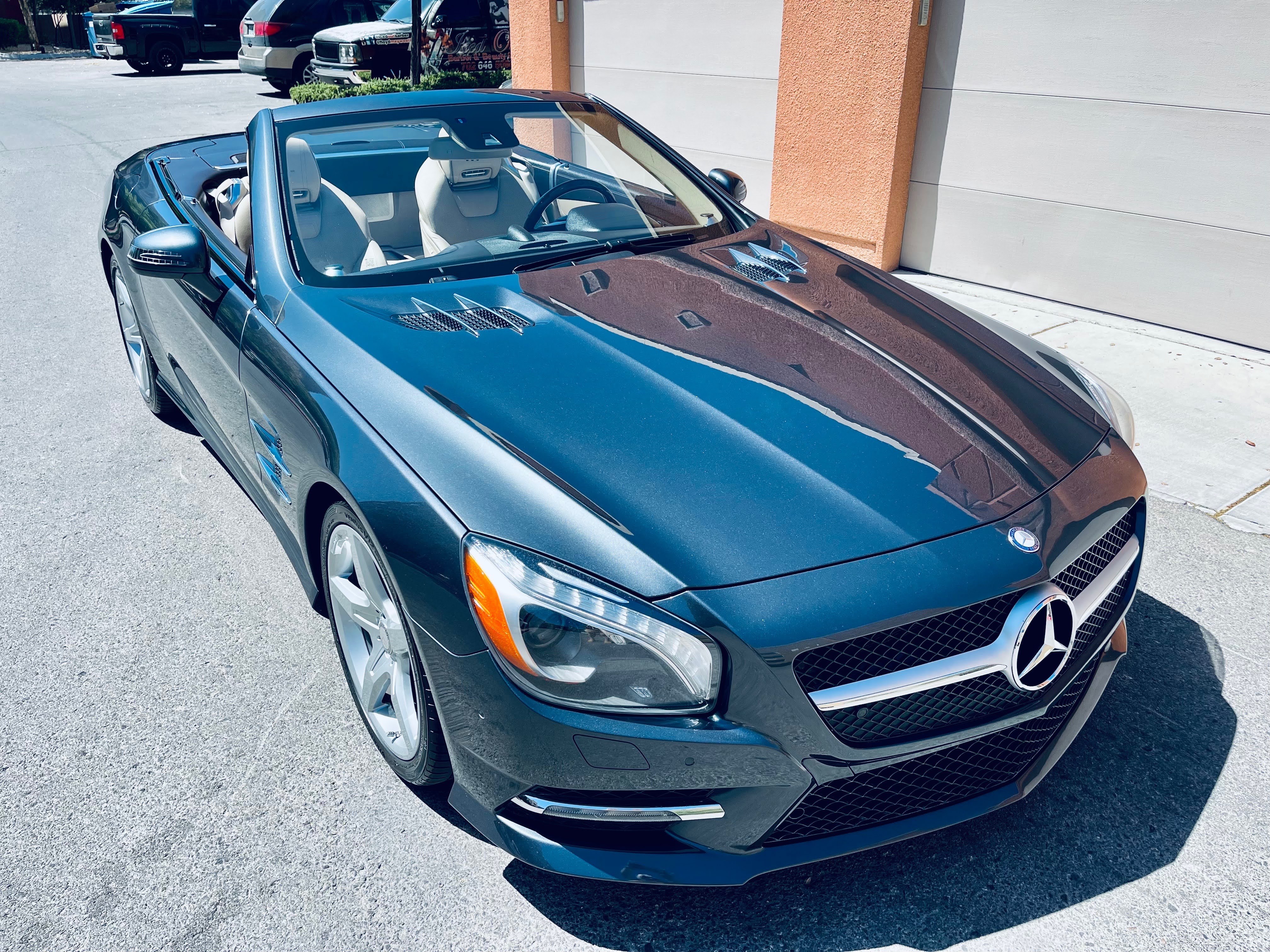 Mercedes SL550: A smooth ride wrapped in luxury