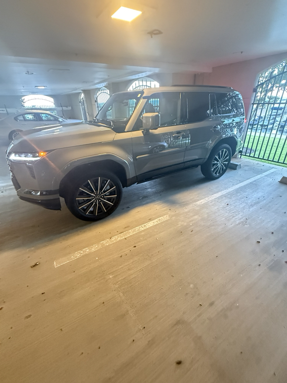 صورة 4 لـ 2026 Lexus GX 550 LUXURY+