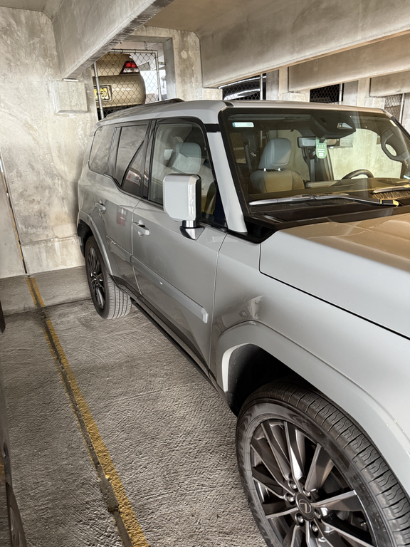 صورة 7 لـ 2026 Lexus GX 550 LUXURY+