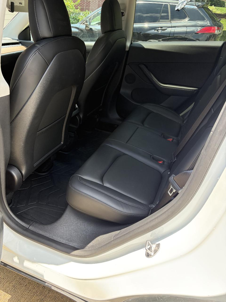 صورة 10 لـ 2021 Tesla MODEL Y LONG RANGE