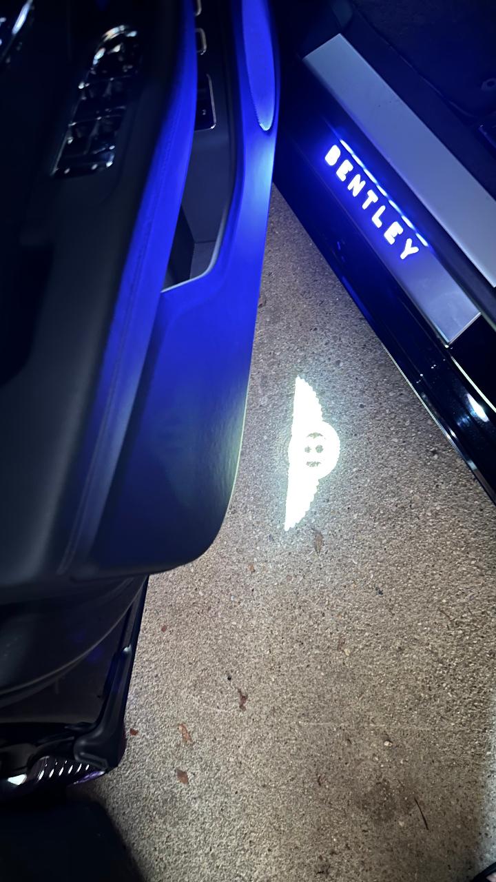 2023 Bentley FLYING SPUR HYBRID S — фото 11