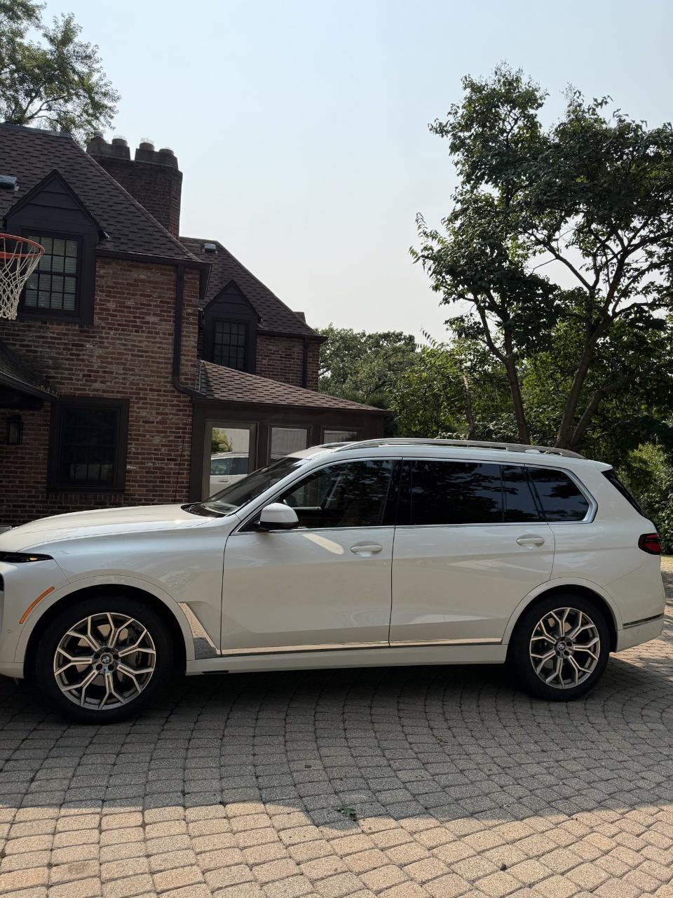 صورة 3 لـ 2025 BMW X7 XDRIVE40I