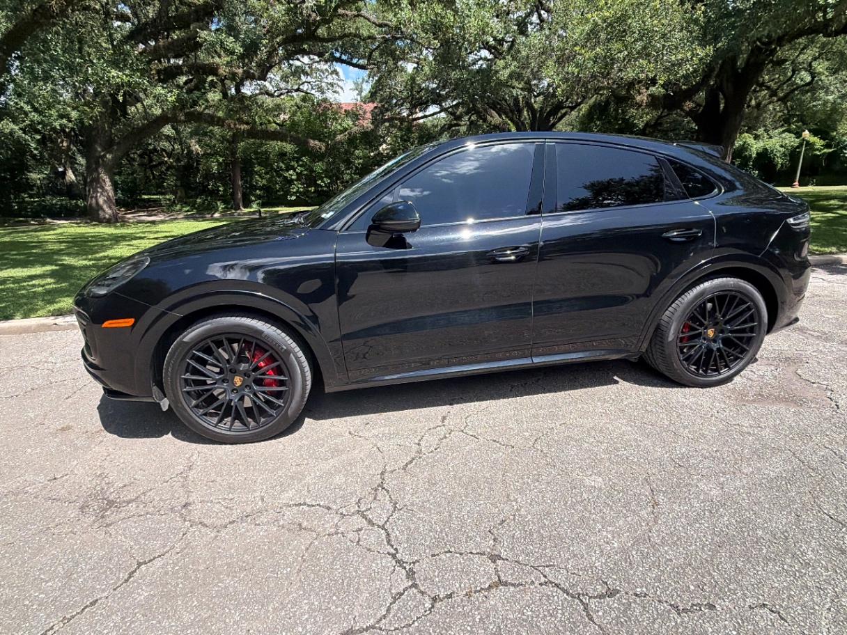 صورة 9 لـ 2021 Porsche CAYENNE CAYENNE GTS