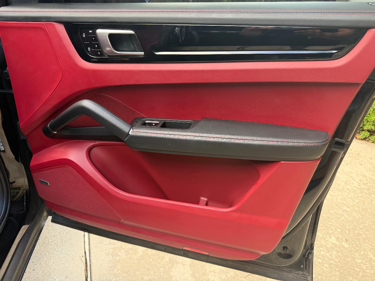 2021 Porsche CAYENNE CAYENNE GTS 缩略图 15
