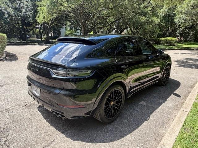 صورة 6 لـ 2021 Porsche CAYENNE CAYENNE GTS
