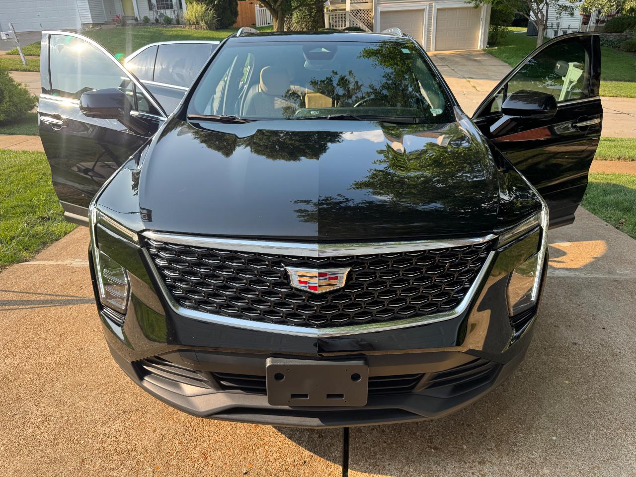 2024 Cadillac XT4 LUXURY 照片 1