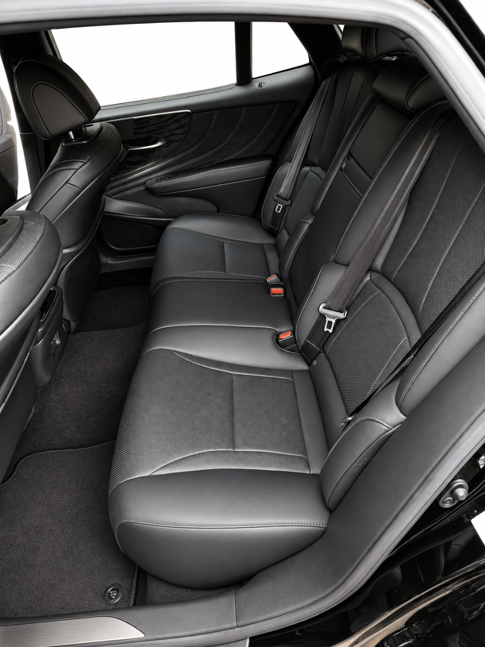 صورة 11 لـ 2021 Lexus LS 500 BASE
