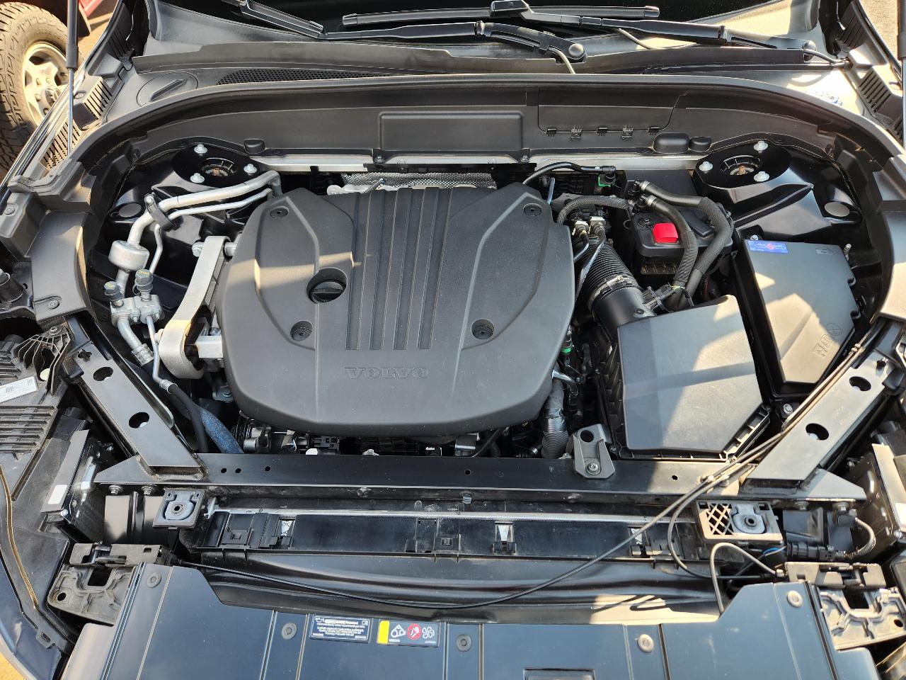 2025 Volvo XC60 B5 AWD PLUS — миниатюра 13