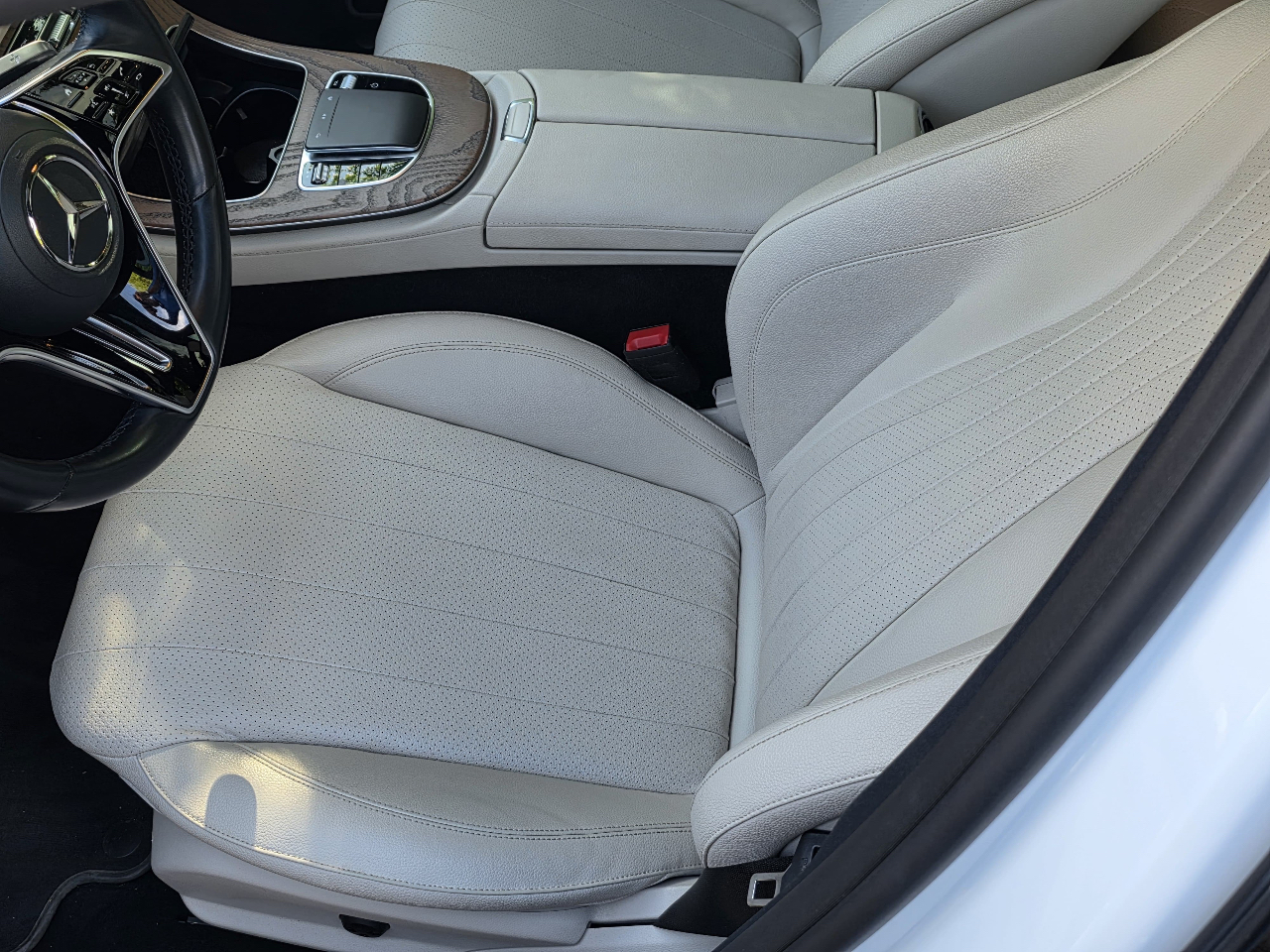 MERCEDES-BENZ E-CLASS - 7