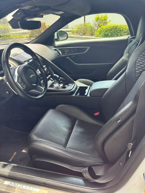 صورة 8 لـ 2021 Jaguar F-TYPE R-DYNAMIC