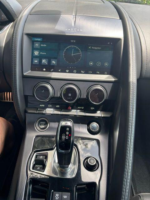 صورة 9 لـ 2021 Jaguar F-TYPE R-DYNAMIC