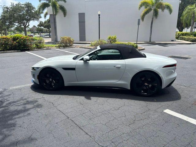 صورة 4 لـ 2021 Jaguar F-TYPE R-DYNAMIC