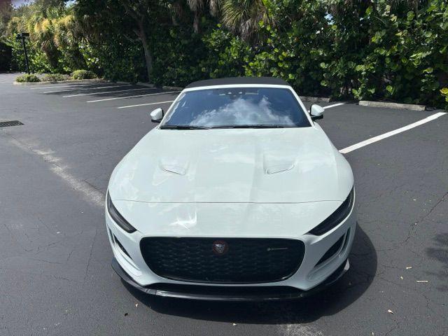 صورة 5 لـ 2021 Jaguar F-TYPE R-DYNAMIC