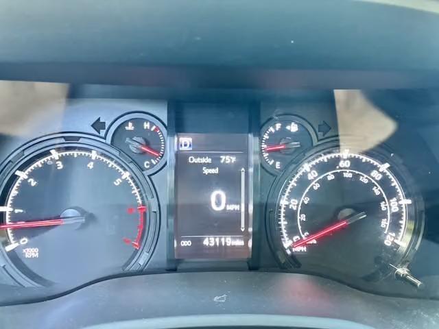 صورة مصغرة 15 لـ 2022 Toyota 4RUNNER SR5 PREMIUM