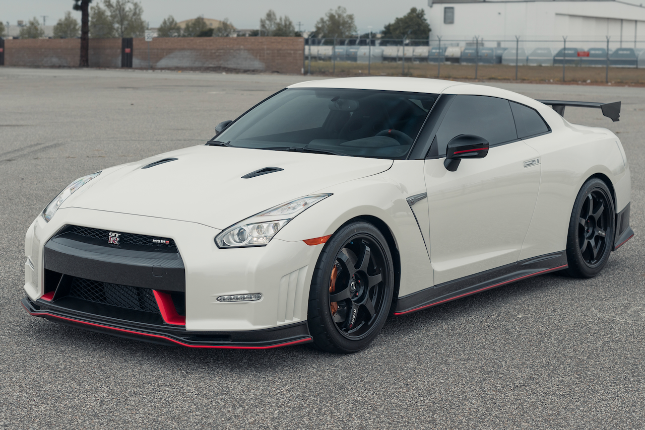 2015 NISSAN (R35) GT-R NISMO for sale by auction in Burton on