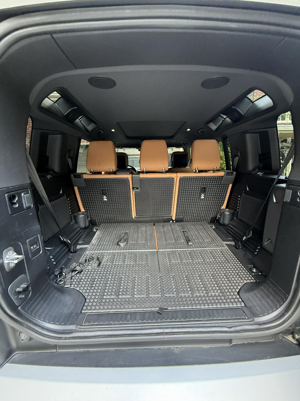 2023 LAND Rover DEFENDER SE — фото 12
