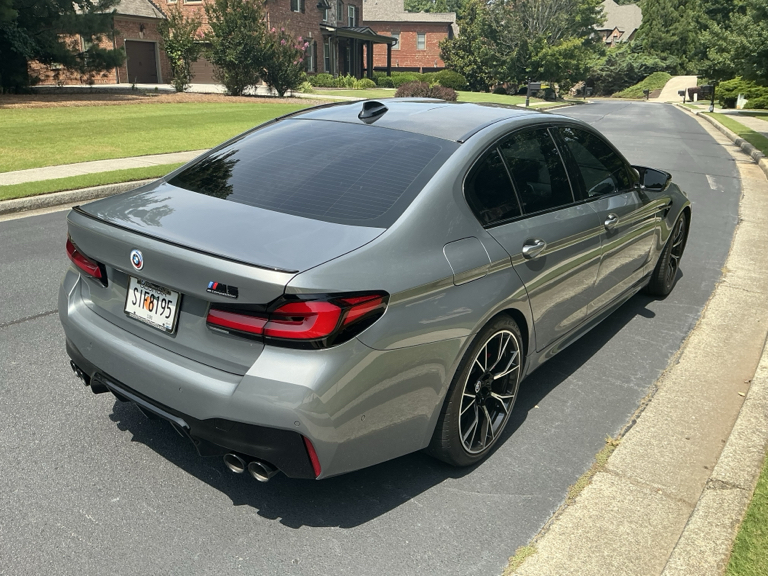 صورة 5 لـ 2023 BMW M5 BASE