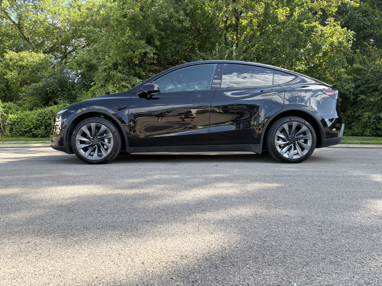 2026 Tesla MODEL Y PREMIUM RWD — фото 1