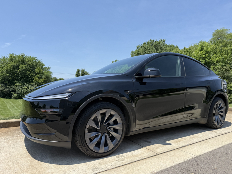 2026 Tesla MODEL Y PREMIUM RWD — фото 5