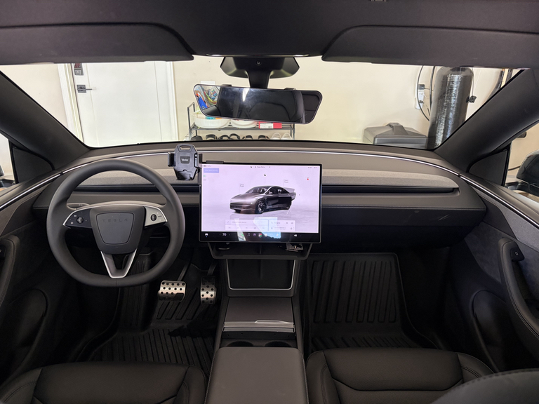 2026 Tesla MODEL Y PREMIUM RWD — фото 9