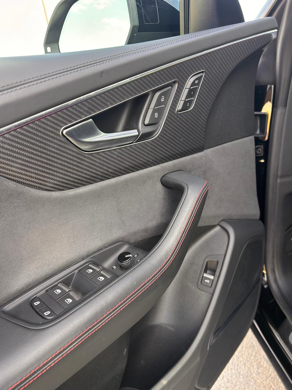 2024 AUDI RS Q8 4.0T — миниатюра 20