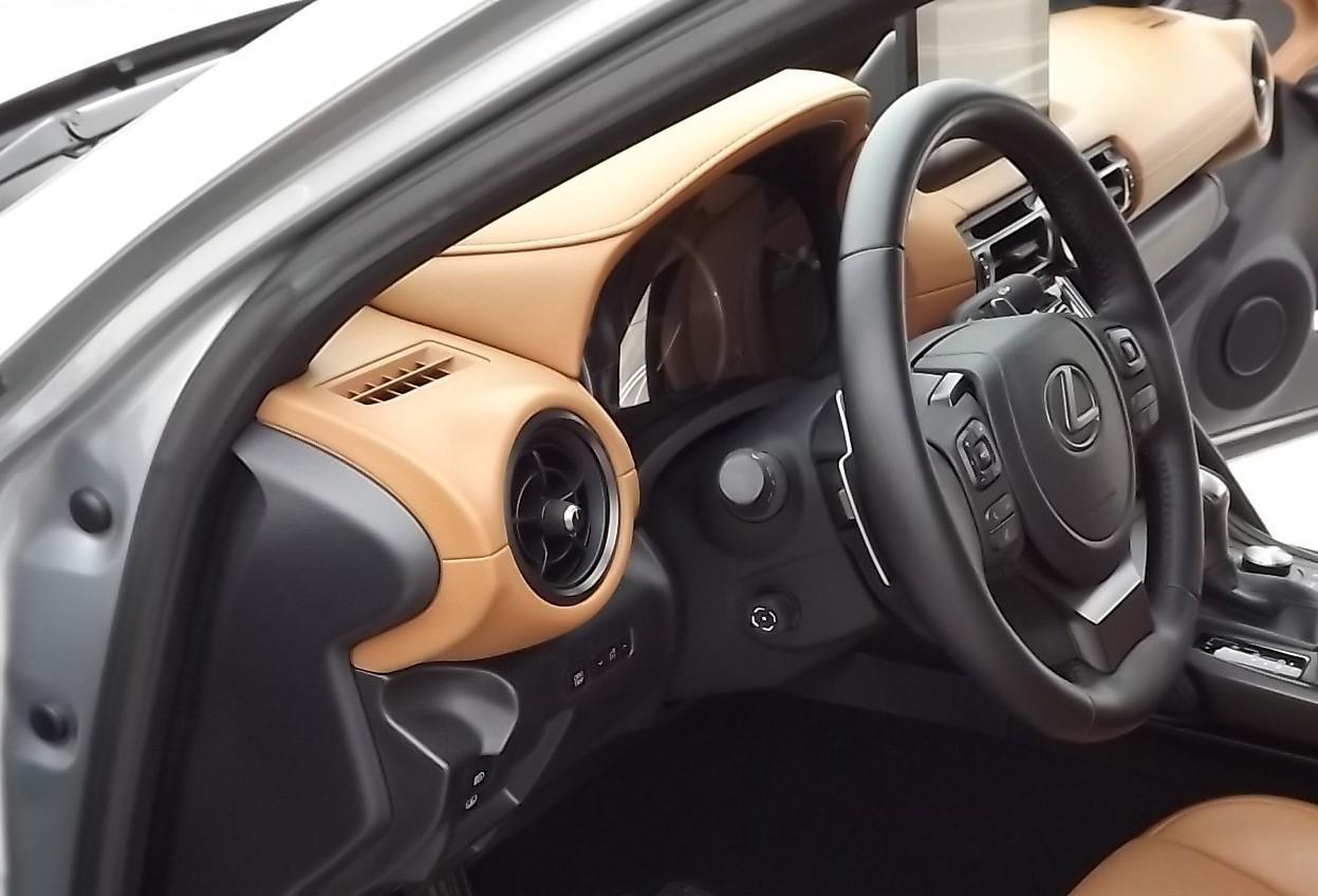 صورة مصغرة 15 لـ 2024 Lexus IS 300 BASE