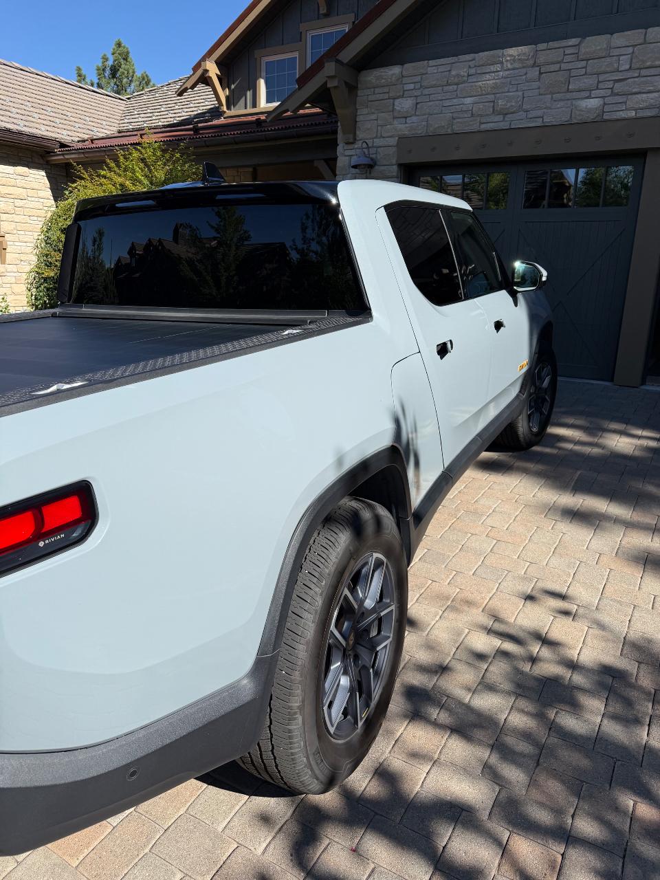 صورة 4 لـ 2022 Rivian R1T ADVENTURE PACKAGE