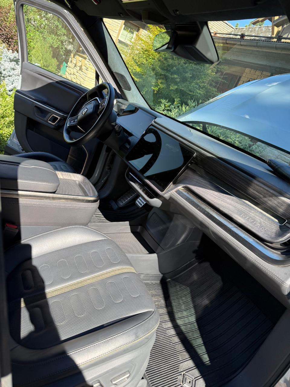 صورة مصغرة 11 لـ 2022 Rivian R1T ADVENTURE PACKAGE