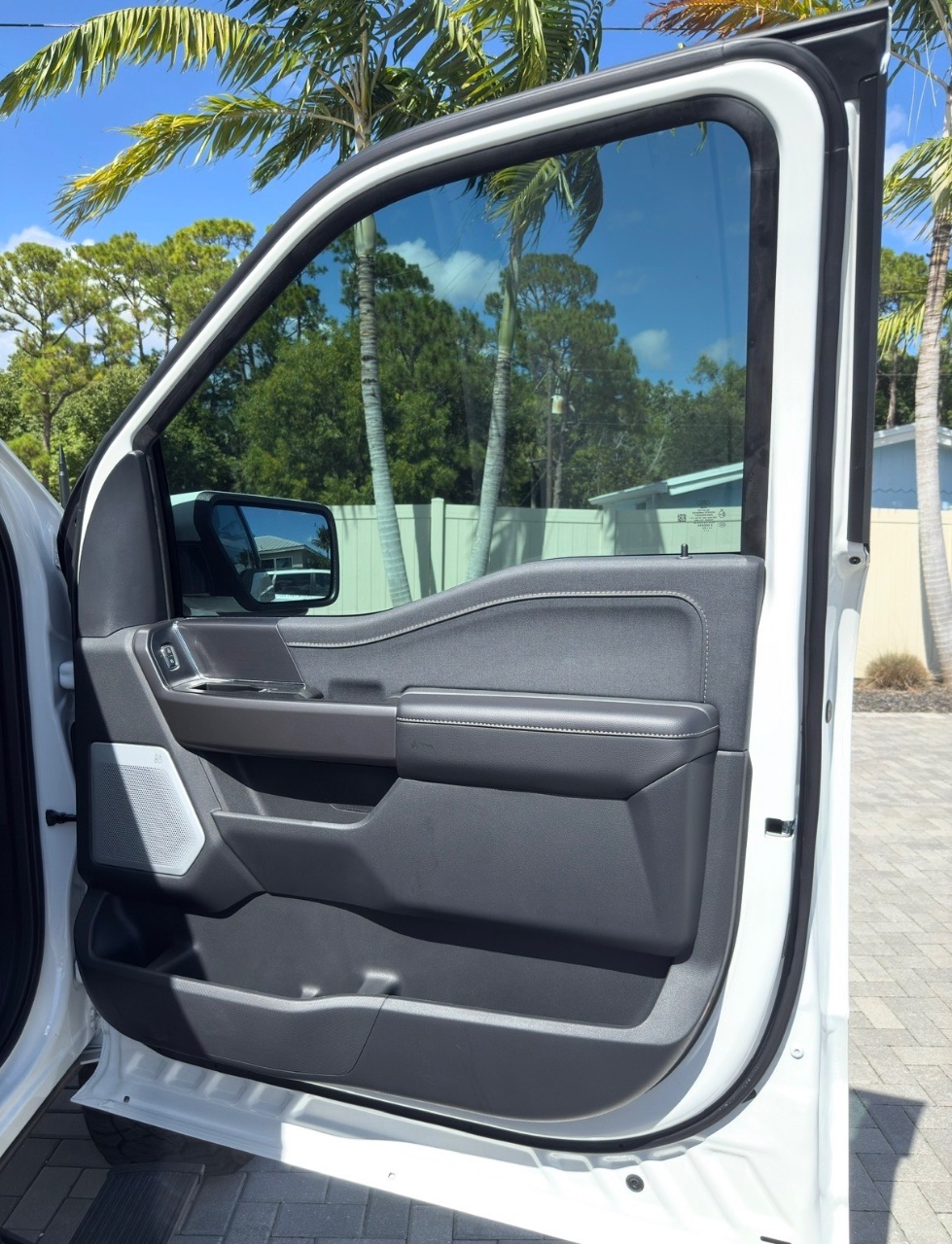 صورة مصغرة 16 لـ 2025 FORD F-150 LARIAT