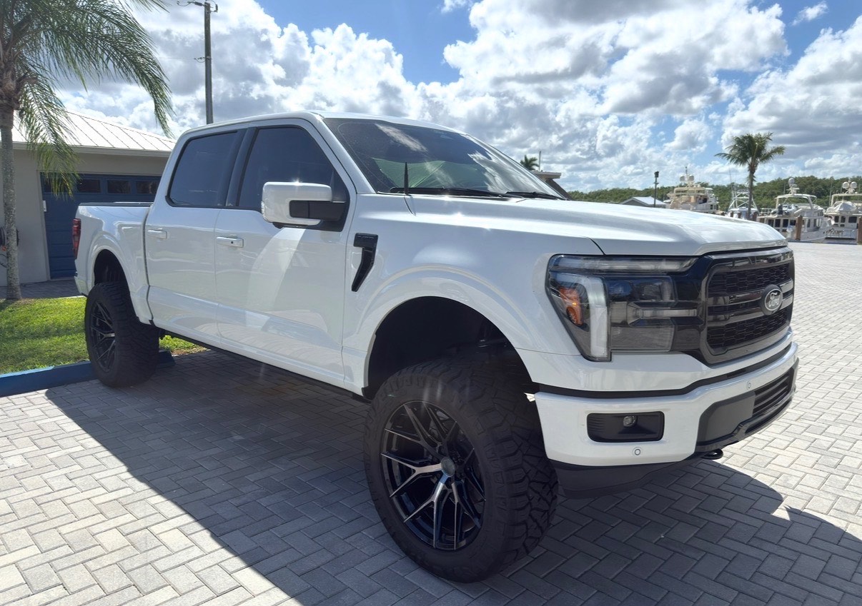 صورة 5 لـ 2025 FORD F-150 LARIAT