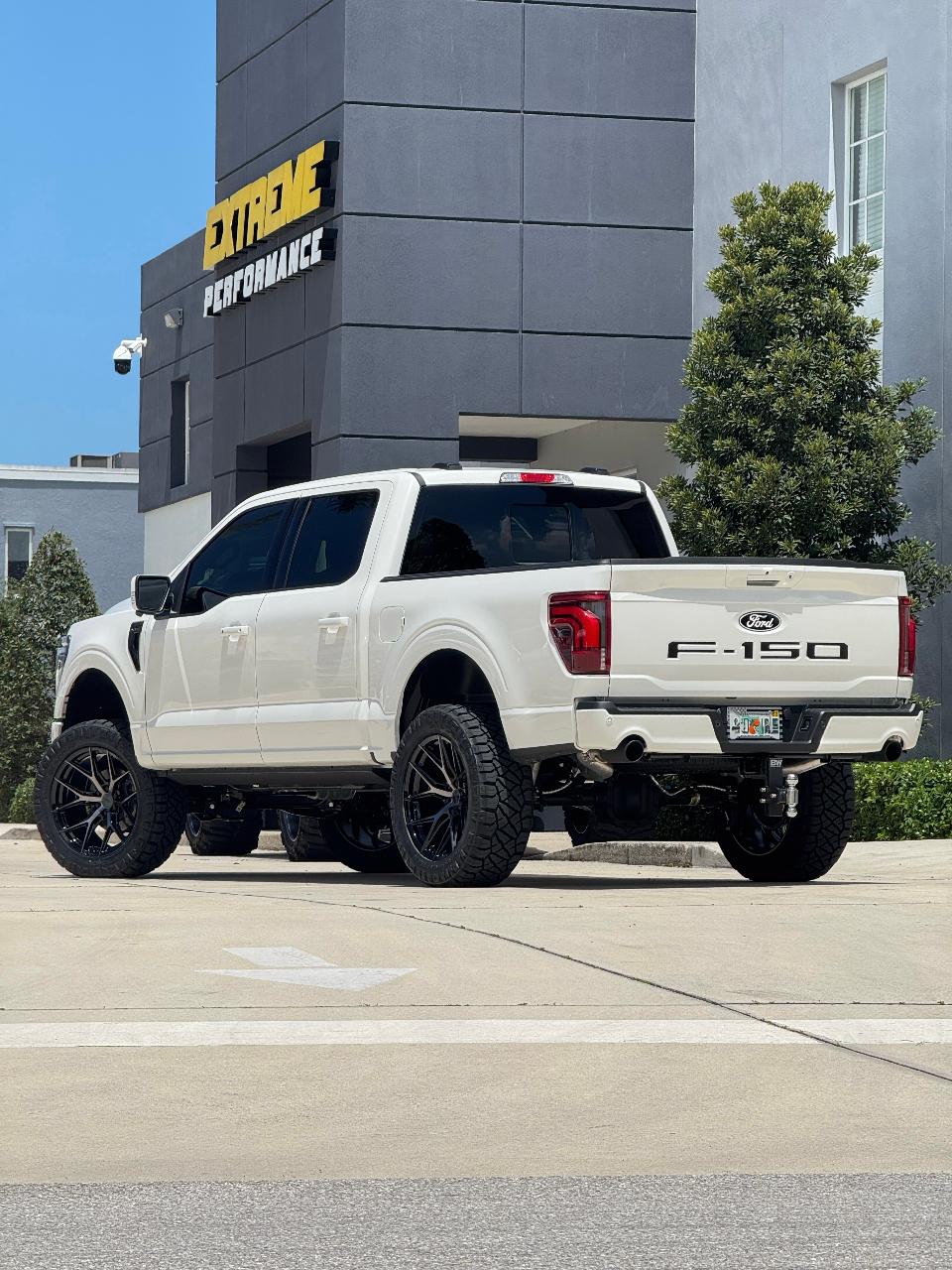 2025 FORD F-150 LARIAT 照片 2