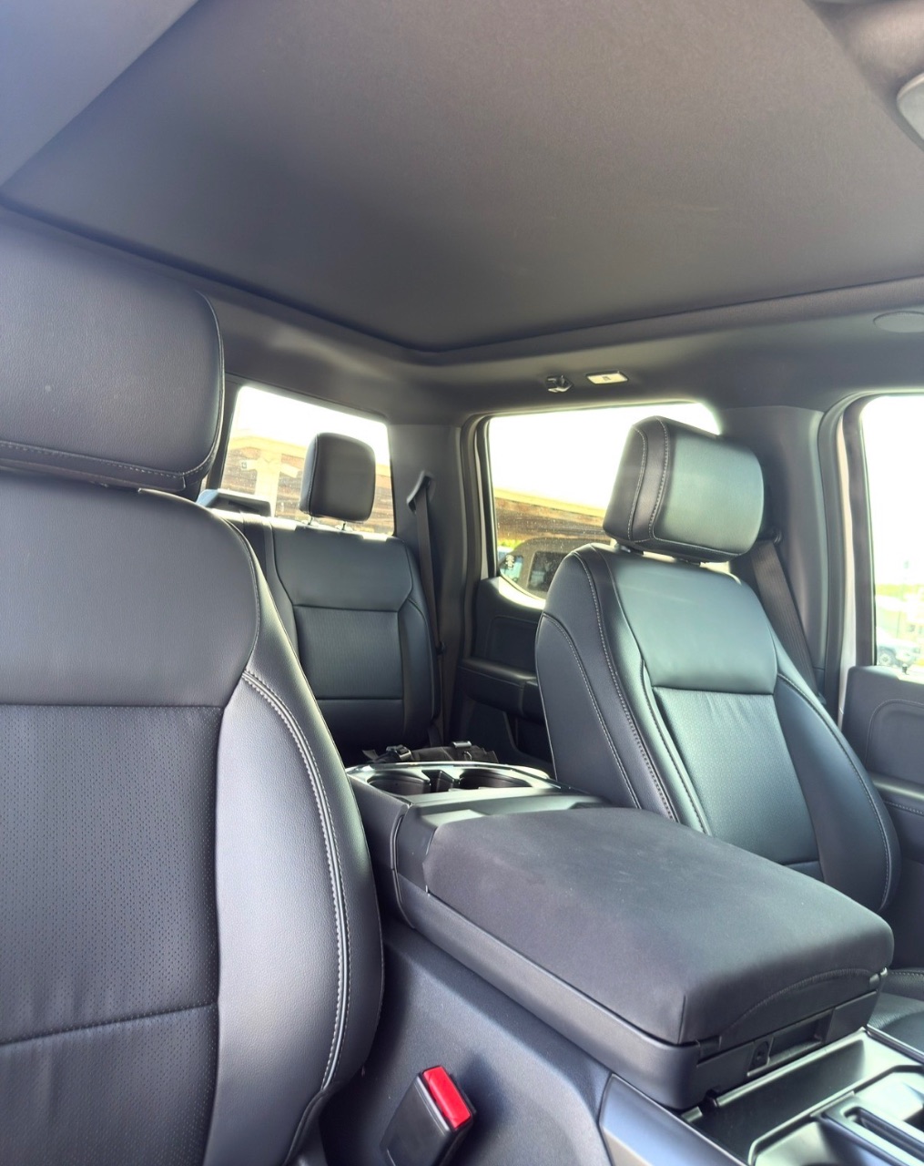صورة مصغرة 15 لـ 2025 FORD F-150 LARIAT
