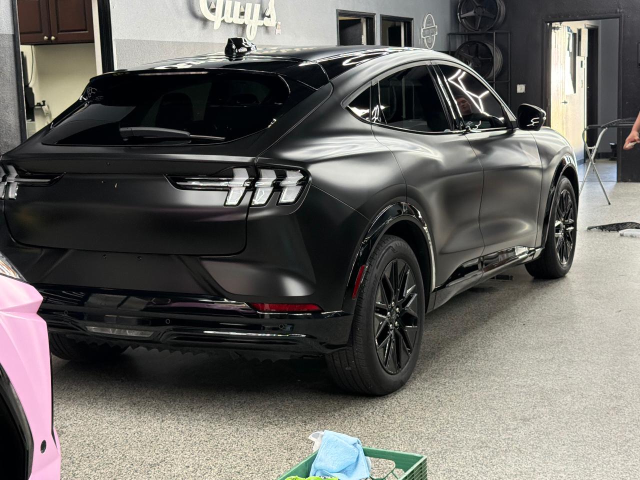 صورة 8 لـ 2025 FORD MUSTANG MACH-E PREMIUM