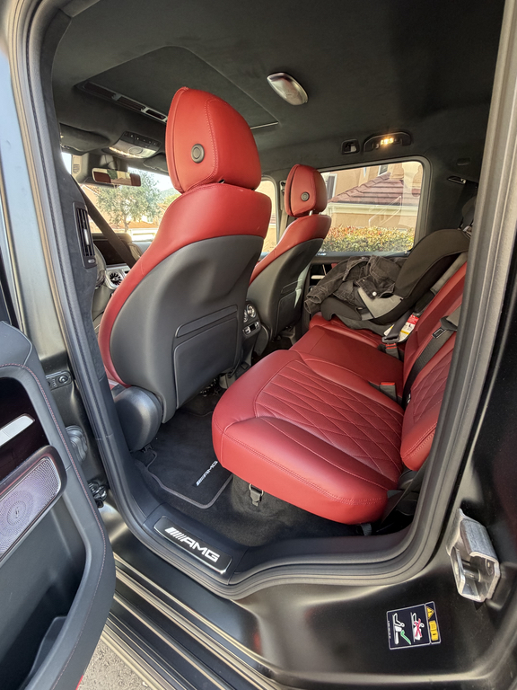 2026 Mercedes-BENZ AMG G 63 BASE — фото 6
