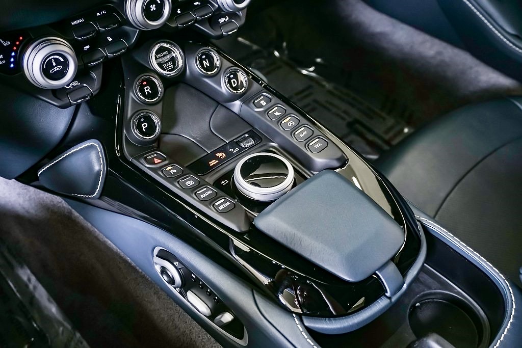صورة 4 لـ 2020 Aston Martin VANTAGE BASE