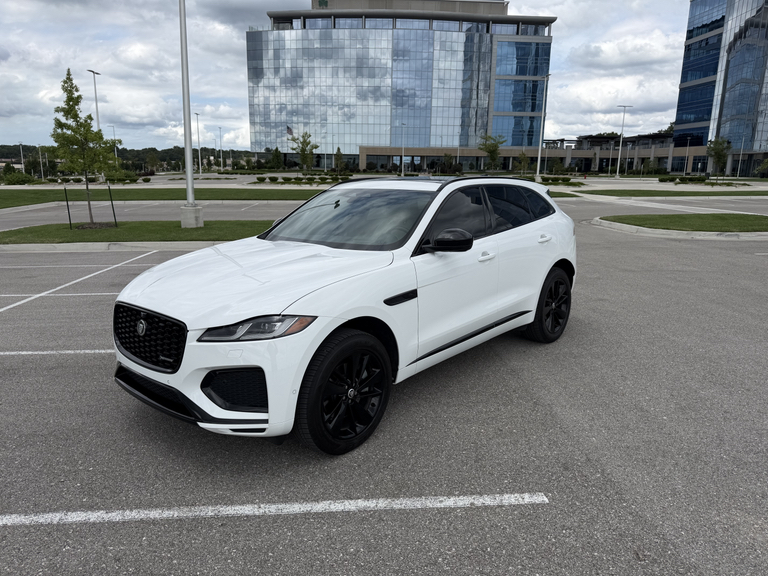 صورة 1 لـ 2024 Jaguar F-PACE P250 R-DYNAMIC S