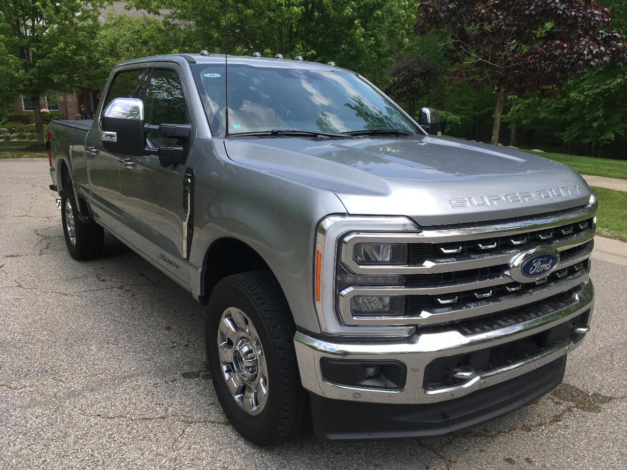 صورة 9 لـ 2023 FORD F-250 LARIAT