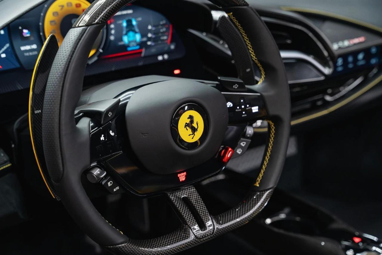 صورة مصغرة 14 لـ 2025 Ferrari SF90 SPIDER BASE