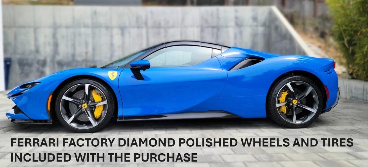 2025 Ferrari SF90 SPIDER BASE — фото 8