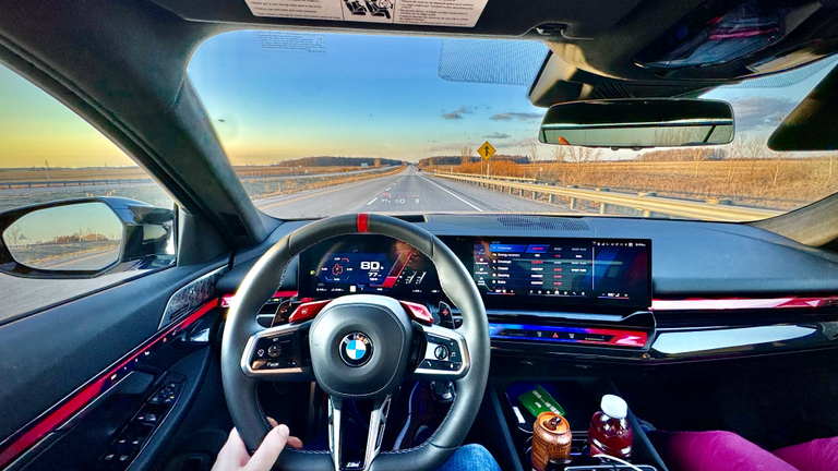 صورة مصغرة 3 لـ 2026 BMW M5 BASE