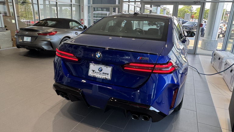 صورة مصغرة 10 لـ 2026 BMW M5 BASE