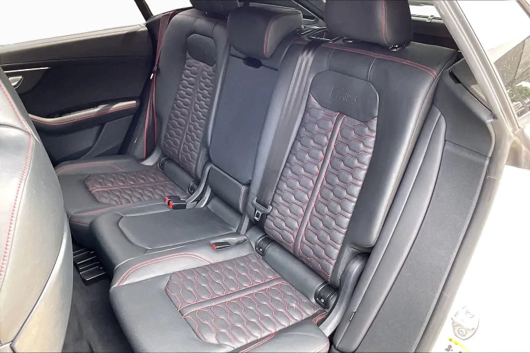 صورة 9 لـ 2023 AUDI RS Q8 4.0T