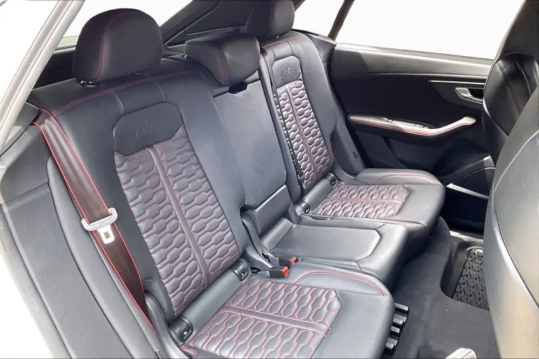 صورة 8 لـ 2023 AUDI RS Q8 4.0T